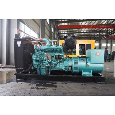 120kw東方紅柴油發(fā)電機(jī)組-東方紅6缸柴油機(jī)LR6B3L-DA柴油發(fā)電機(jī)組,缸徑/行程：108/125mm,柴油發(fā)電機(jī)組水冷發(fā)動機(jī)功率138KW,柴油發(fā)電機(jī)組配套馬拉松斯坦福發(fā)電機(jī)。廠價(jià)直銷歡迎選購：13773399855。