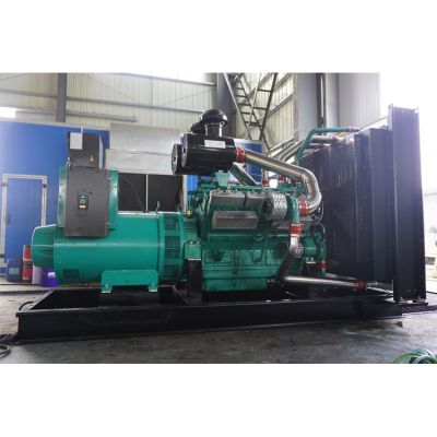 600kw乾能柴油發(fā)電機(jī)組-乾能12缸柴油機(jī)12V135BZLD-3柴油發(fā)電機(jī)組,缸徑/行程：135/155mm,柴油發(fā)電機(jī)組水冷發(fā)動(dòng)機(jī)功率610KW,柴油發(fā)電機(jī)組配套馬拉松斯坦福發(fā)電機(jī)。廠價(jià)直銷(xiāo)歡迎選購(gòu)：13773399855。