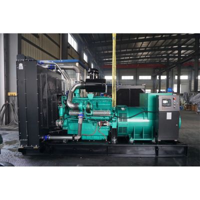 650kw南通股份柴油發(fā)電機(jī)組-南通股份12缸柴油機(jī)TCR600柴油發(fā)電機(jī)組,缸徑/行程：135/158mm,柴油發(fā)電機(jī)組水冷發(fā)動(dòng)機(jī)功率660KW,柴油發(fā)電機(jī)組配套馬拉松斯坦福發(fā)電機(jī)。廠價(jià)直銷歡迎選購(gòu)：13773399855。