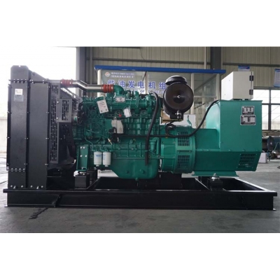 150KW玉柴柴油發電機組-玉柴6缸柴油機YCD6Q33H6-280,柴油發電機組缸徑/行程：108/135mm,柴油發電機組水冷發動機功率209KW,柴油發電機組配套馬拉松斯坦福發電機。廠價直銷歡迎選購：13773399855。