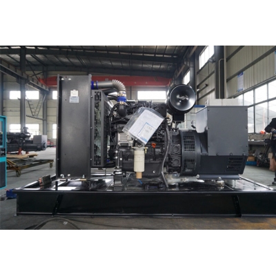 75kw上柴動(dòng)力柴油發(fā)電機(jī)組-上柴股份4缸柴油機(jī)4HTAA4.3-G34柴油發(fā)電機(jī)組,缸徑/行程：105/124mm,柴油發(fā)電機(jī)組水冷發(fā)動(dòng)機(jī)功率105KW,柴油發(fā)電機(jī)組配套馬拉松斯坦福發(fā)電機(jī)。廠價(jià)直銷歡迎選購：13773399855。